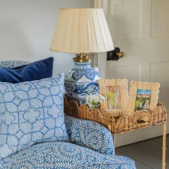 Mrs. Alice Scalloped Rattan Tray With Stand< Trays | Trays