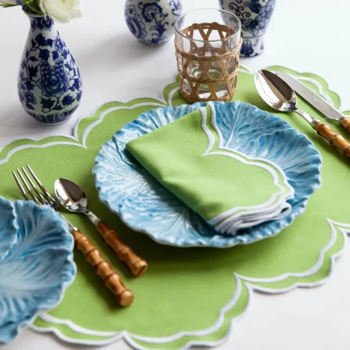 Mrs. Alice Serena Apple Green Scalloped Napkins (Set of 4)< Summer Table Linen | Napkins