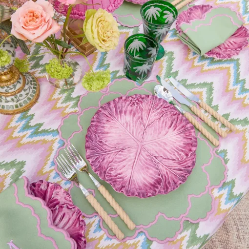 Mrs. Alice Serena Aubergine Cabbage Dinner Plate< Summer Crockery | Dinner Plates