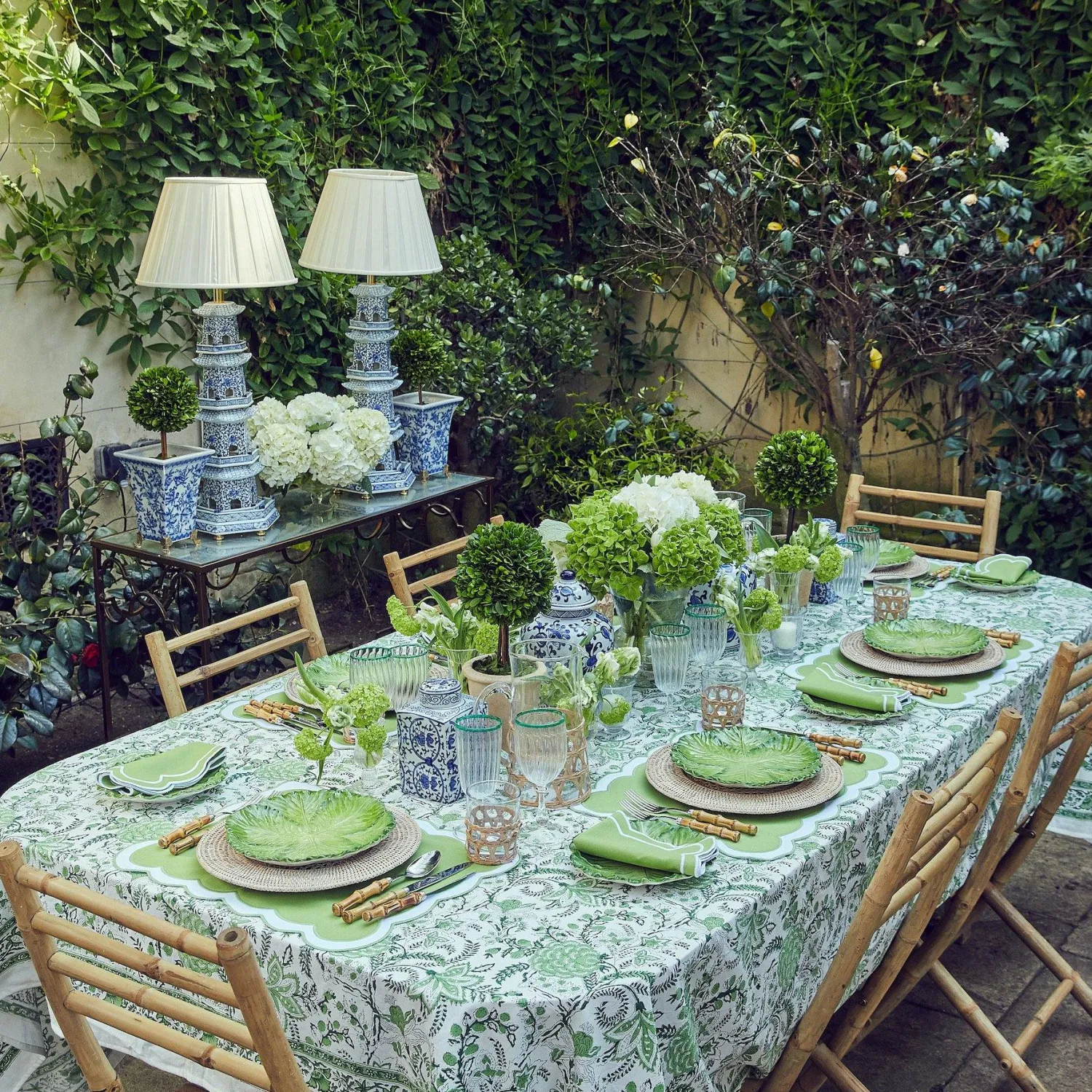 Mrs. Alice Serena Green Appliqué Napkins (Set of 4)< Napkins | Mrs. Alice Monogram