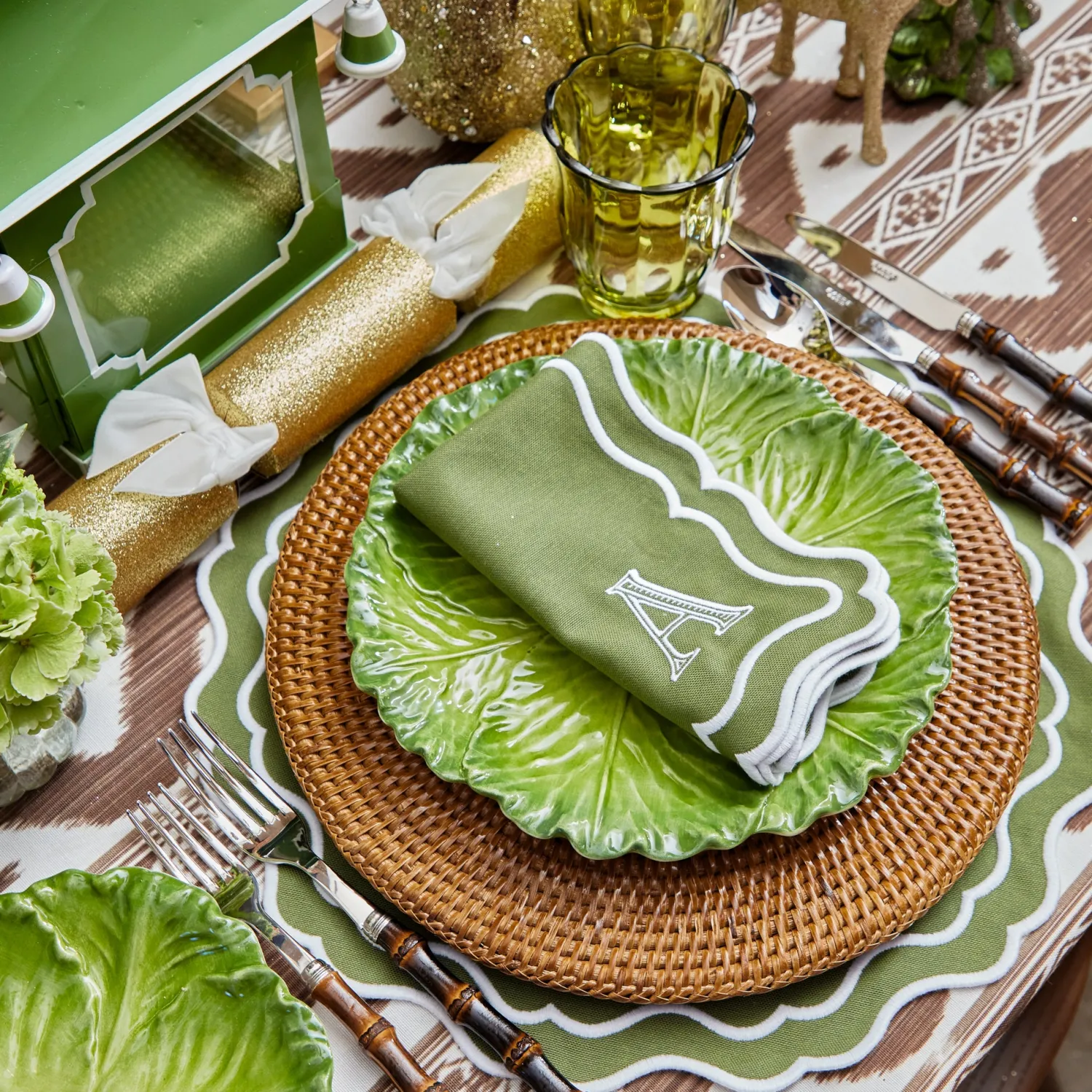 Mrs. Alice Serena Green Cabbage Dinner Plate< Dinner Plates