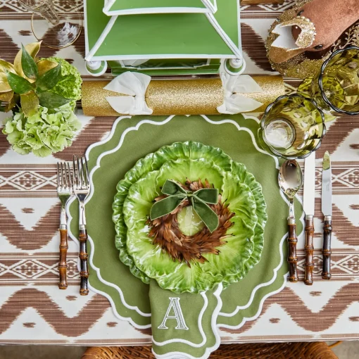 Mrs. Alice Serena Green Cabbage Starter Plate< Starter Plates