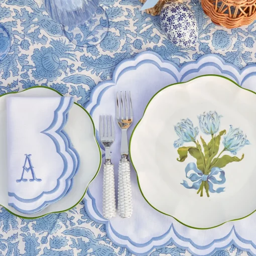 Mrs. Alice Serena White Placemats & Napkins (Set of 4)< Table Linen Sets | Mrs. Alice Monogram
