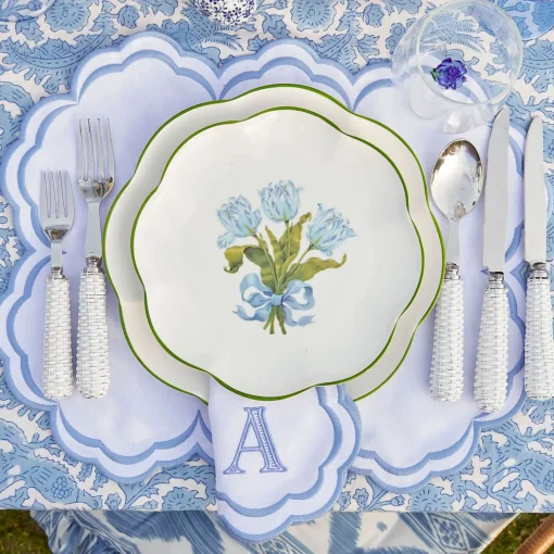 Mrs. Alice Serena White Placemats & Napkins (Set of 4)< Table Linen Sets | Mrs. Alice Monogram