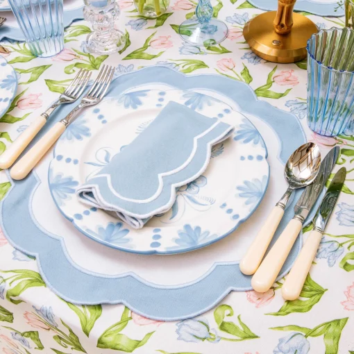 Mrs. Alice Seville Blue Gardênia Dinner Plate< Dinner Plates