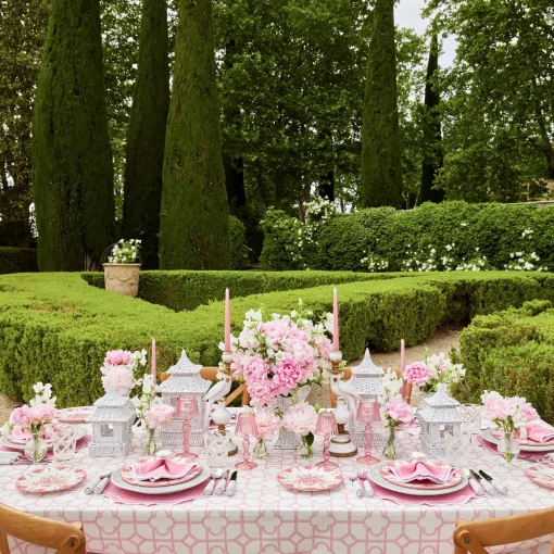 Mrs. Alice Seville Pink Gardênia Dinner & Starter Plates (Set of 8)< Crockery Sets
