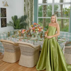 Mrs. Alice Small Chinoiserie Tole Urn Vase< Vases | Vases & Planters