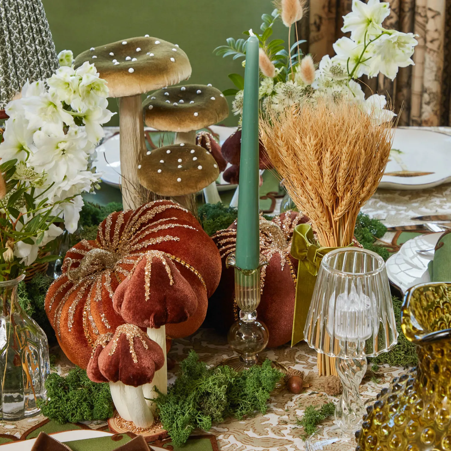 Mrs. Alice Small Eden Green Candle Holders (Pair)< Summer Glassware | Summer Candleware