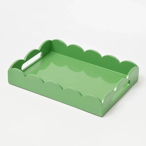 Mrs. Alice Small Green Lacquer Scalloped Tray< Trays | For The Millenial