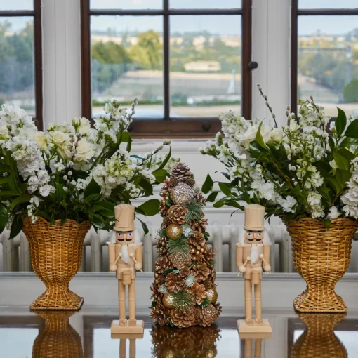 Mrs. Alice Small Rattan Urn Vase< Vases | Vases & Planters