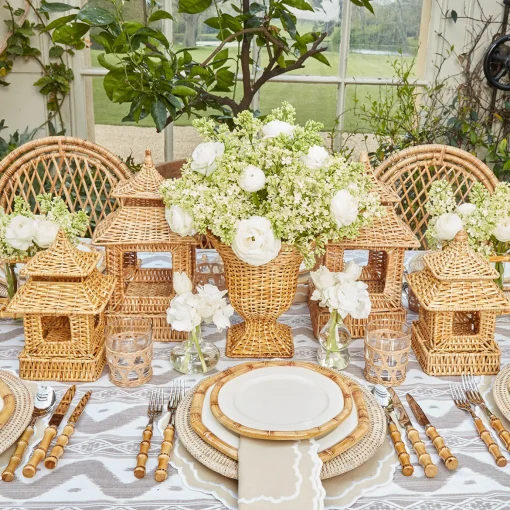 Mrs. Alice Small Rattan Urn Vase< Vases | Vases & Planters