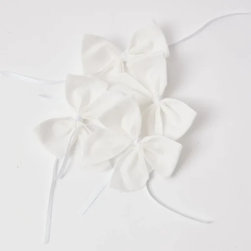 Mrs. Alice Snow White Velvet Napkin Bows (Set of 4)< Napkin Rings & Bows