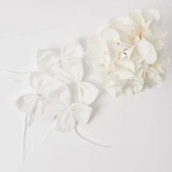 Mrs. Alice Snow White Velvet Napkin Bows (Set of 4)< Napkin Rings & Bows
