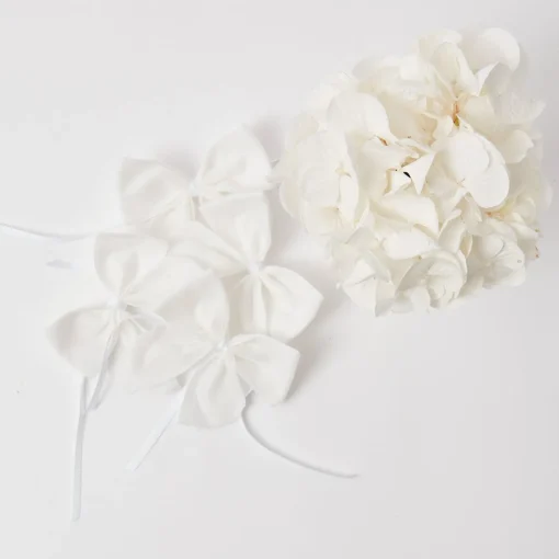 Mrs. Alice Snow White Velvet Napkin Bows (Set of 4)< Napkin Rings & Bows