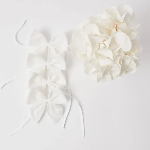 Mrs. Alice Snow White Velvet Napkin Bows (Set of 4)< Napkin Rings & Bows
