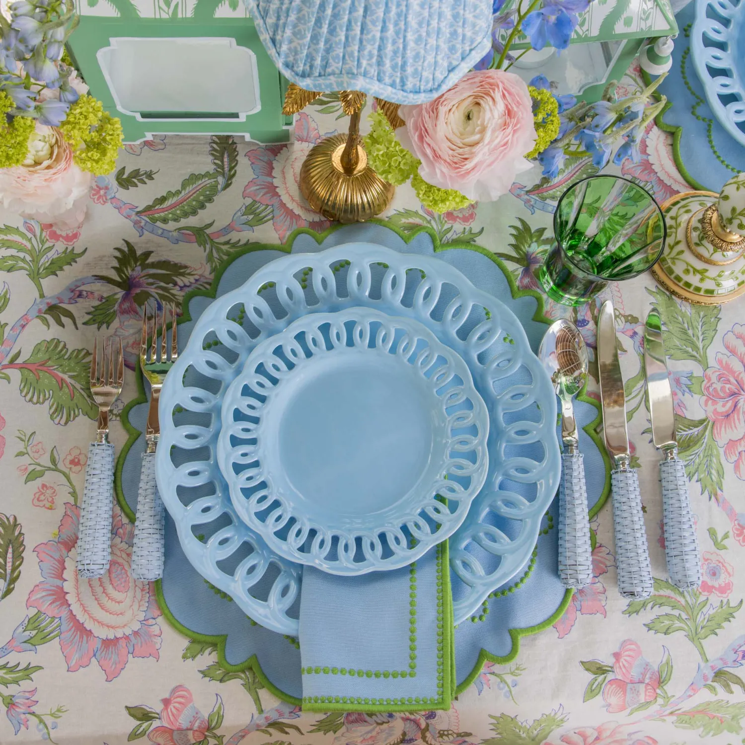 Mrs. Alice Soft Blue Lace Starter Plate< Summer Crockery | Starter Plates