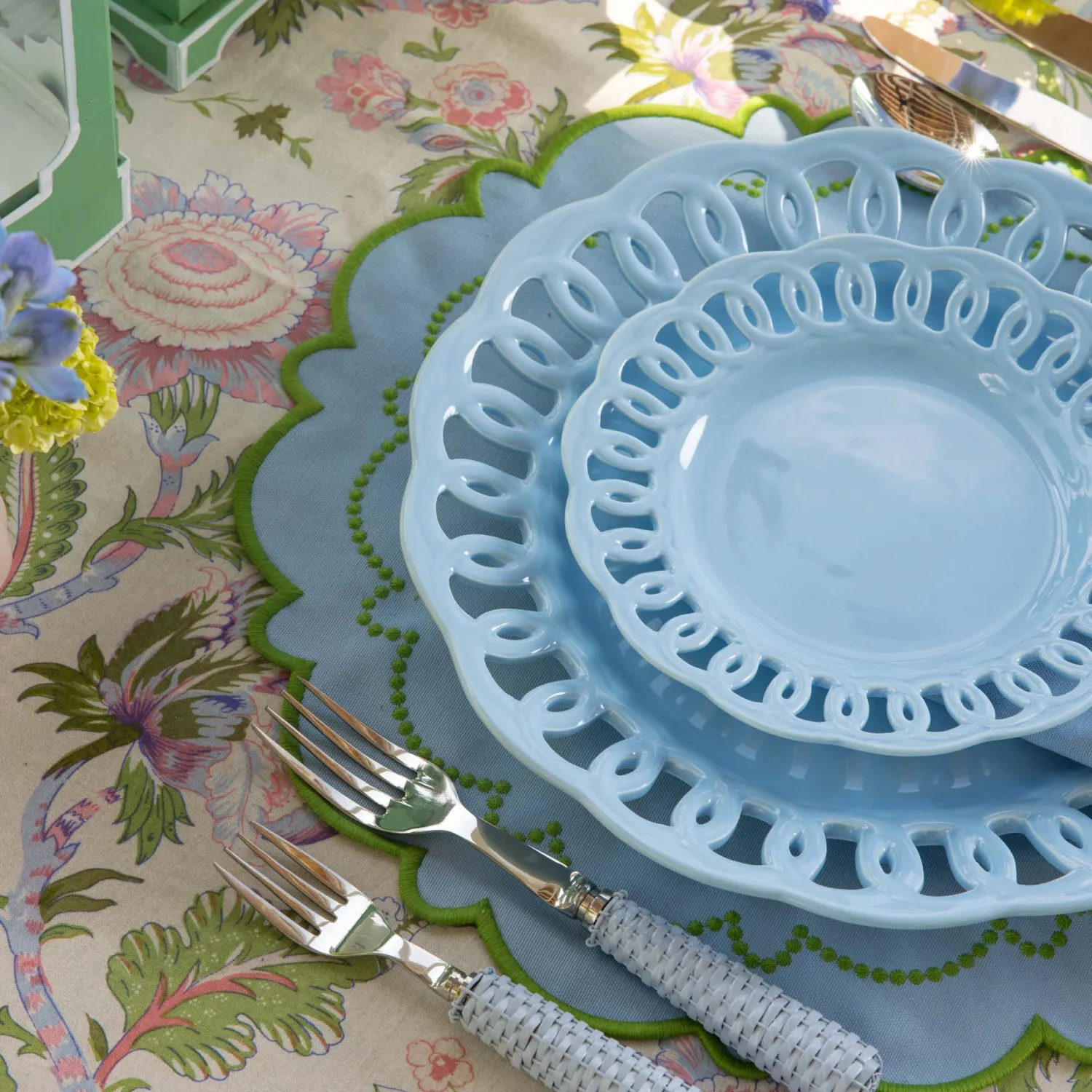 Mrs. Alice Soft Blue Lace Starter Plate< Summer Crockery | Starter Plates