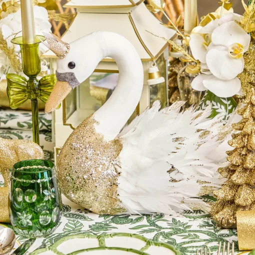 Mrs. Alice Swan Lake Decoration Set< Christmas Decorations
