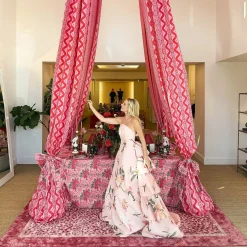 Mrs. Alice The Carolina Tablecloth< Tablecloths | For Her