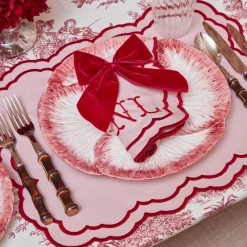 Mrs. Alice Valérie Pink Placemats & Napkins (Set of 4)< Table Linen Sets | Mrs. Alice Monogram