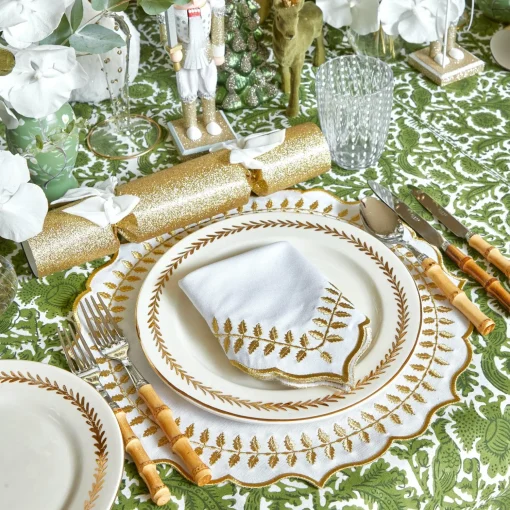 Mrs. Alice White & Gold Laurel Napkins (Set of 4)< Napkins