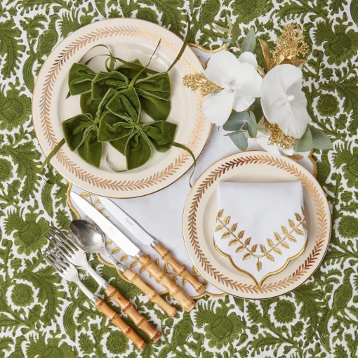 Mrs. Alice White & Gold Laurel Placemats & Napkins (Set of 4)< Table Linen Sets