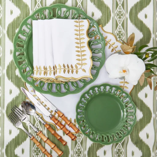 Mrs. Alice White & Gold Laurel Placemats (Set of 4)< Placemats