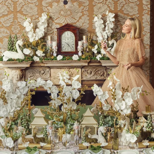 Mrs. Alice White & Gold Pagoda Lantern< Year-round Decorations | Christmas Decorations