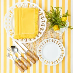 Mrs. Alice White Lace Starter Plates (Set of 4)< Starter Plates | Crockery Sets