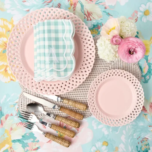 Mrs. Alice White Rectangular Scalloped Rattan Placemats (Set of 4)< Summer Table Linen | Placemats