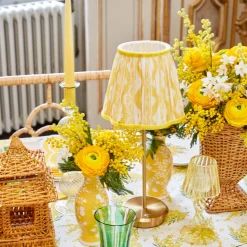Mrs. Alice Yellow Ikat Lampshade (18cm)< Lampshades